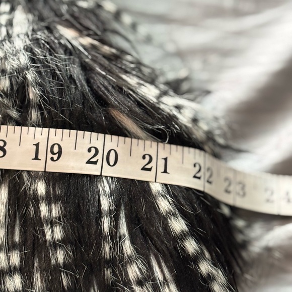 Harlow Zee faux fur black and white vest xs - Picture 7 of 11